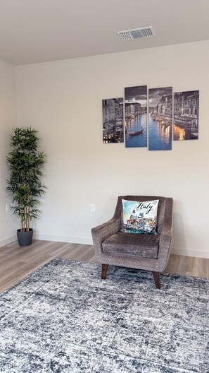 Interior - New Holiday Retreat in Merced • Minutes to UC Merced • Gateway to Yosemite (Merced)