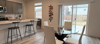 New Holiday Retreat in Merced • Minutes to UC Merced • Gateway to Yosemite