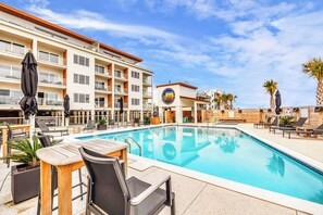 Outdoor pool, a heated pool - New Beach Front (Carolina Beach)