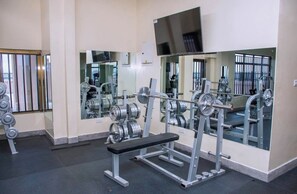 Fitness facility - Premium furnished studio in Nairobi with rooftop fitness room (Nairobi)