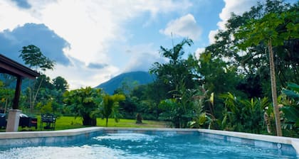 Arenal Tropical Home