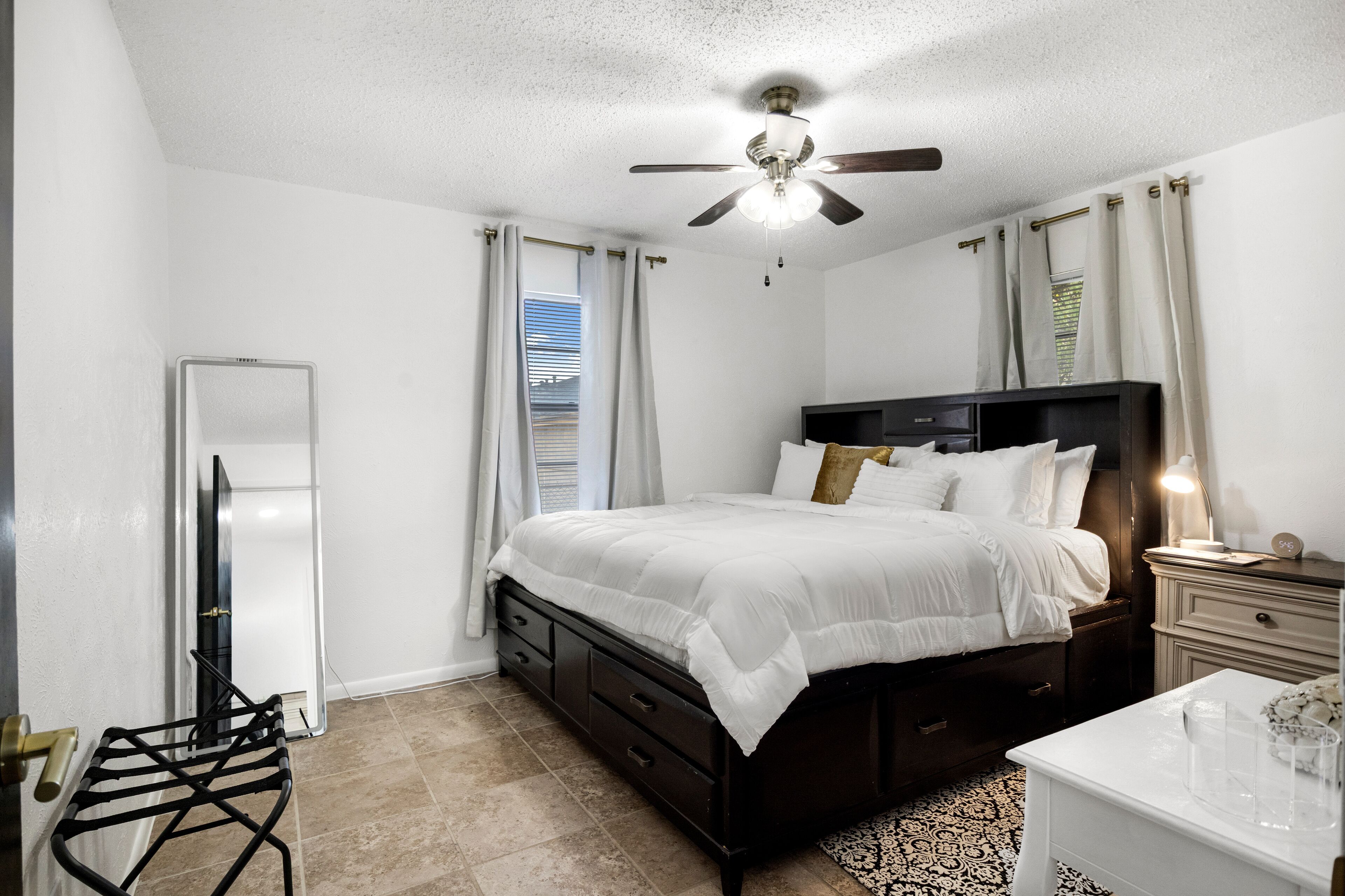 2 Schlafzimmer, Bügeleisen/Bügelbrett, WLAN, Bettwäsche