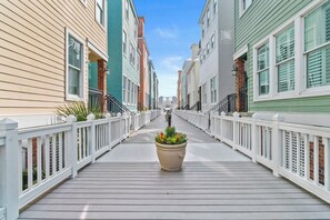 Property grounds - Feb/March Specials| Boardwalk & Beach (Isle of Palms)