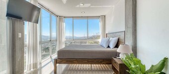 3 BR Condo - Panoramic Views - 5 Min to Downtown