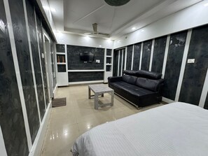 Double Room | Free WiFi - Hotel Natraj A Boutique Hotel (Haridwar)