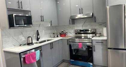 Sparkling clean house. Welcome to Your Stylish Getaway!