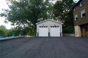 Exterior - Spacious Barn House experience! (Lower Saucon Township)