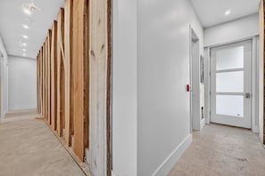 Apartment | 1 bedroom - Rustic Lakefront Studio w Deck Workspace (Monroe)