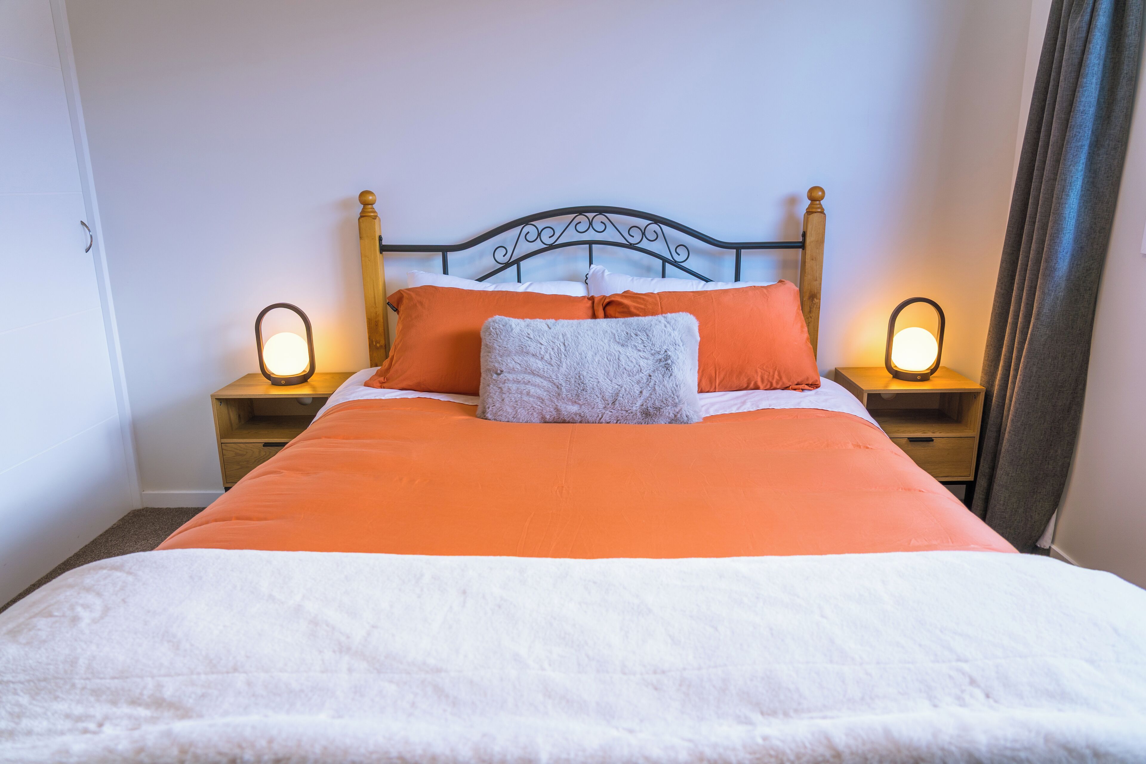 Free WiFi, bed sheets, wheelchair access