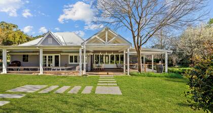 One Bedroom Studio with a Shared Pool