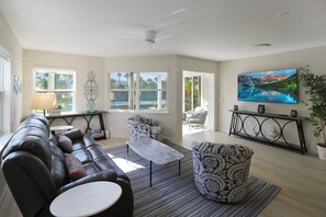 Smart TV - Charming 2BR Condo on Siesta Key - GBB 1240 (Sarasota)