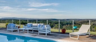 Farm Stay in Bungonia retreat: pool, camping areas