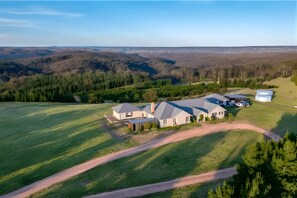 Exterior - Farm Stay in Bungonia retreat: pool, camping areas, riding & motocross (Bungonia)