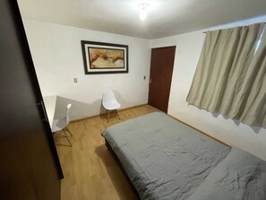 WiFi, bed sheets - Cozy & Private Apartment with Workspace and Patio - Great for Quiet Stays (Durango)