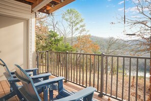 Property grounds - Ozark Lakeside Loft, Scenic View & Modern Comfort (Branson)