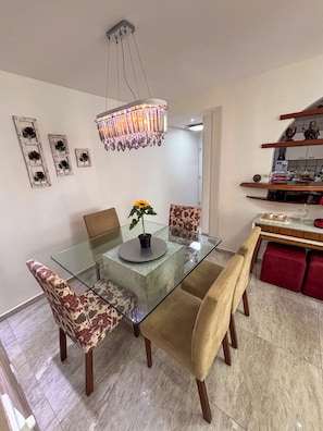 Dining - 50m from the beach | Cozy Luz&Sol Apartment (Cabo Frio)