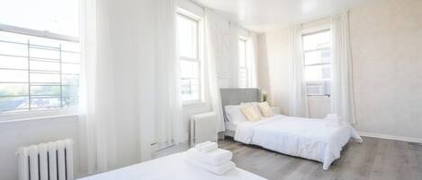 Strykejern/-brett, wi-fi og sengetøy