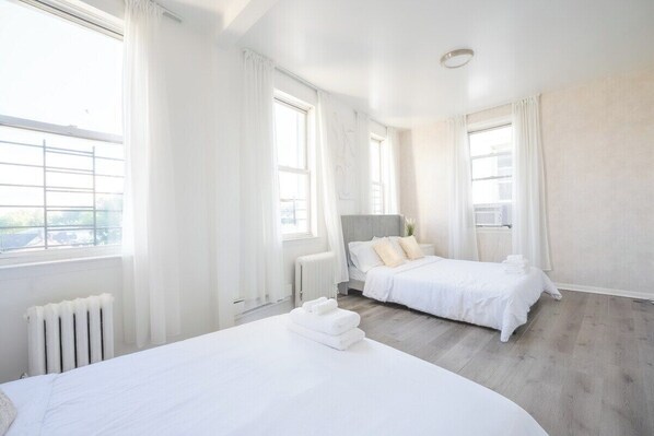 Iron/ironing board, WiFi, bed sheets