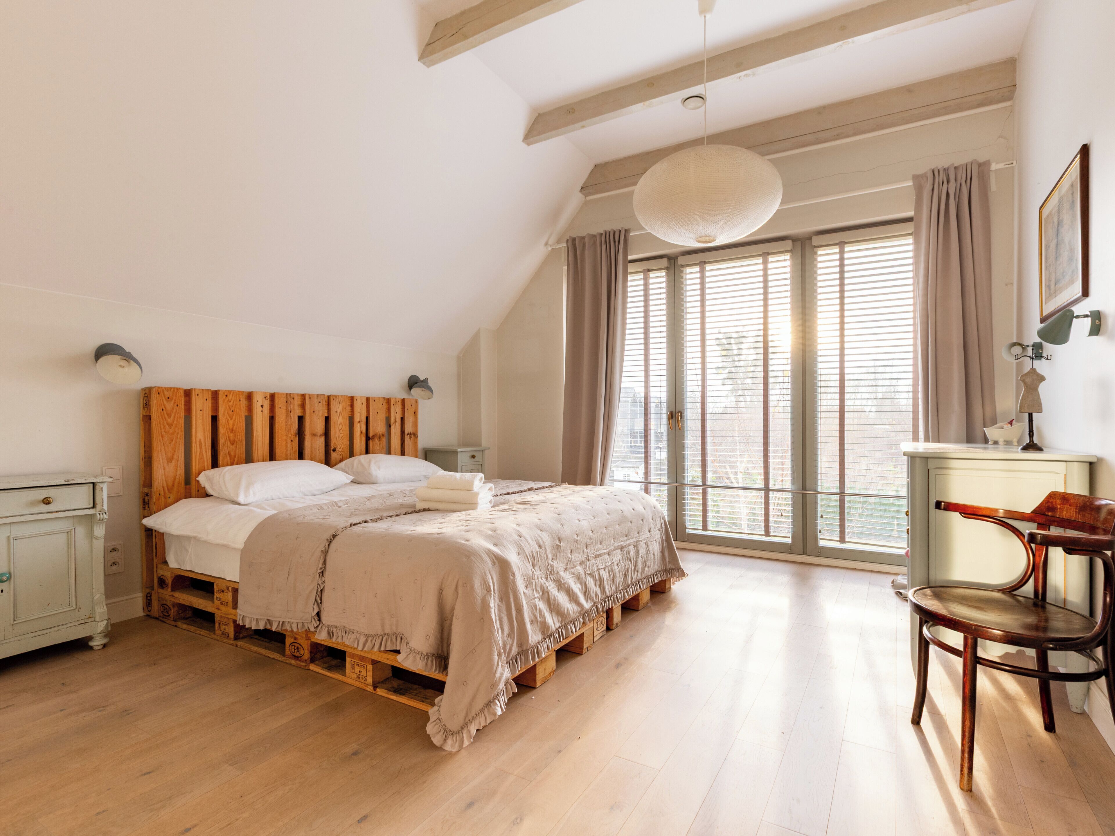 Strykejern/-brett, wi-fi og sengetøy