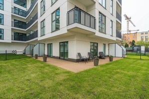Exterior - Gdynia Marina Apartment with Garden (Gdynia)