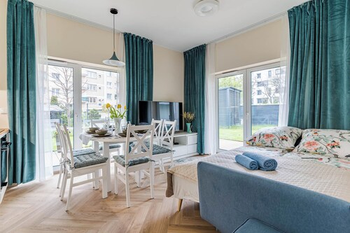 Gdynia Marina Apartment with Garden