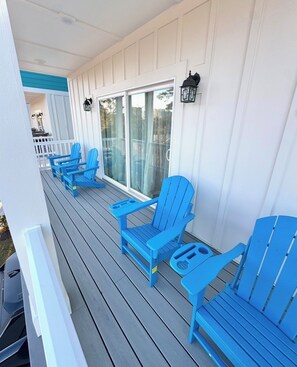 Property grounds - New 4-Bedroom
Steps from Beach,Shops,Dining, Airport,Mall & EV Level 2 Charger! (Myrtle Beach)
