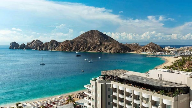 Beach - Ocean Front Penthouse in beautiful Cabo San Lucas on Medano Beach (Cabo San Lucas)