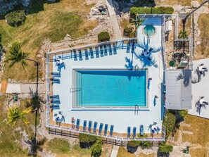 Beheizter Pool