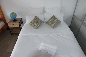Wifi gratis y ropa de cama 