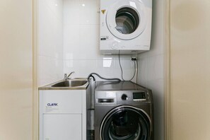 Interior - harbour bridge view free parking 2 Bds  in Burwood (Burwood)