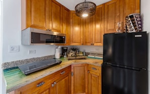 Private kitchen - Seconds from Sand & Stunning Sea Views (St Thomas)