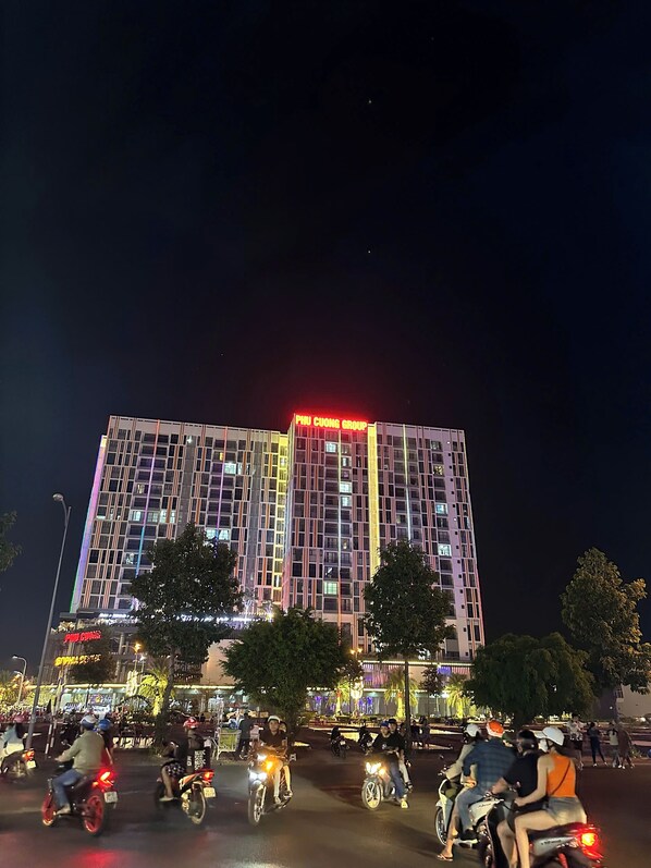 Exterior - Sophia Apartment S14-08 • Spacious 2BR with Sea View & Balcony (Thành phố Rạch Giá)