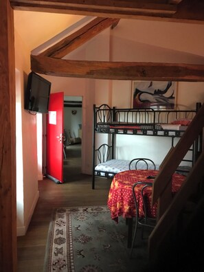 1 bedroom, iron/ironing board, bed sheets - DUPLEX VALLÉE DE CHEVREUSE (Saint-Lambert)
