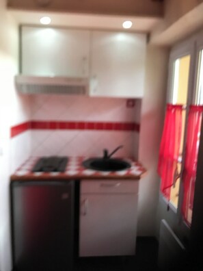 Private kitchen - DUPLEX VALLÉE DE CHEVREUSE (Saint-Lambert)