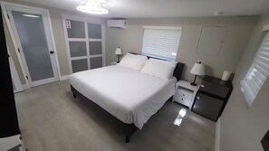 3 bedrooms, iron/ironing board, travel crib, WiFi