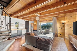 TV, fireplace, offices - One-of-a-Kind Mountain Home in Park City (Park City)