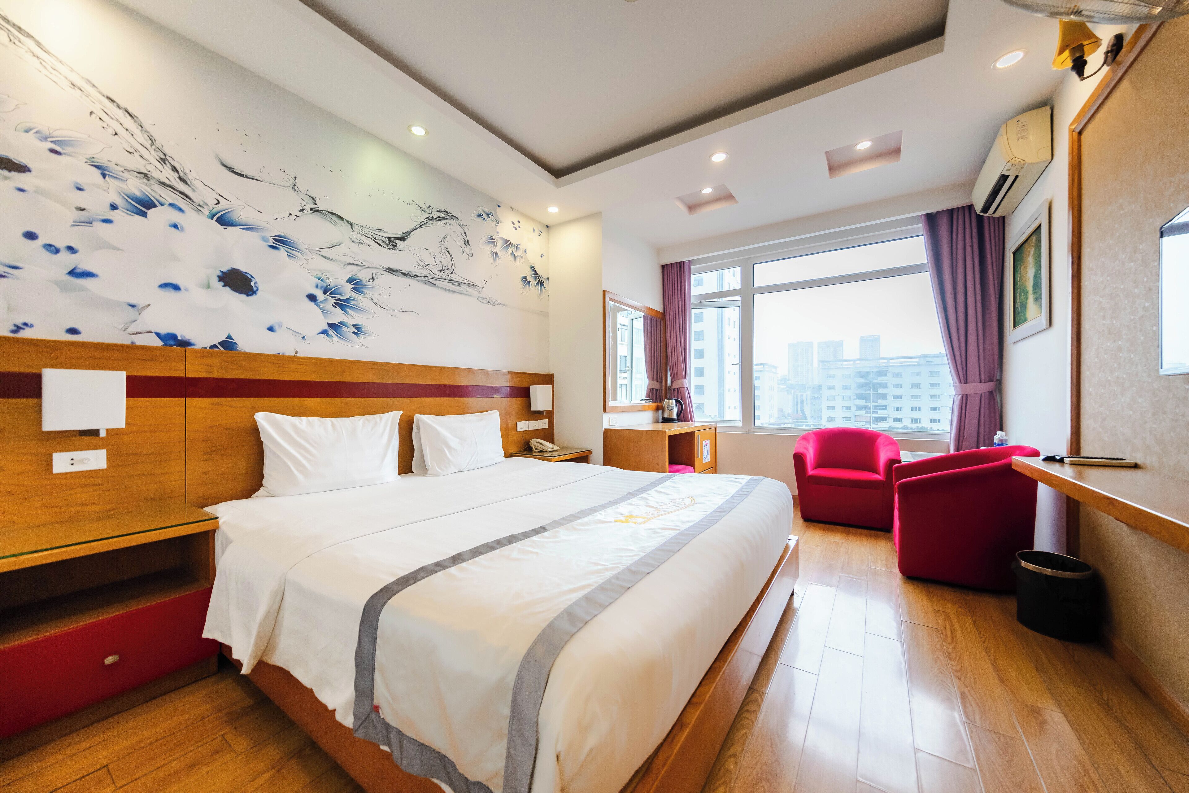 Habitación doble superior, vista a la ciudad | Wifi gratis 