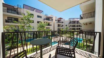 Luxury Apartment, Pool View | Balcony