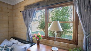 Interior - Mountain View Farm (Portland)