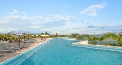 Stylish Beachfront 3BR Ocean View - Zantamar 301A