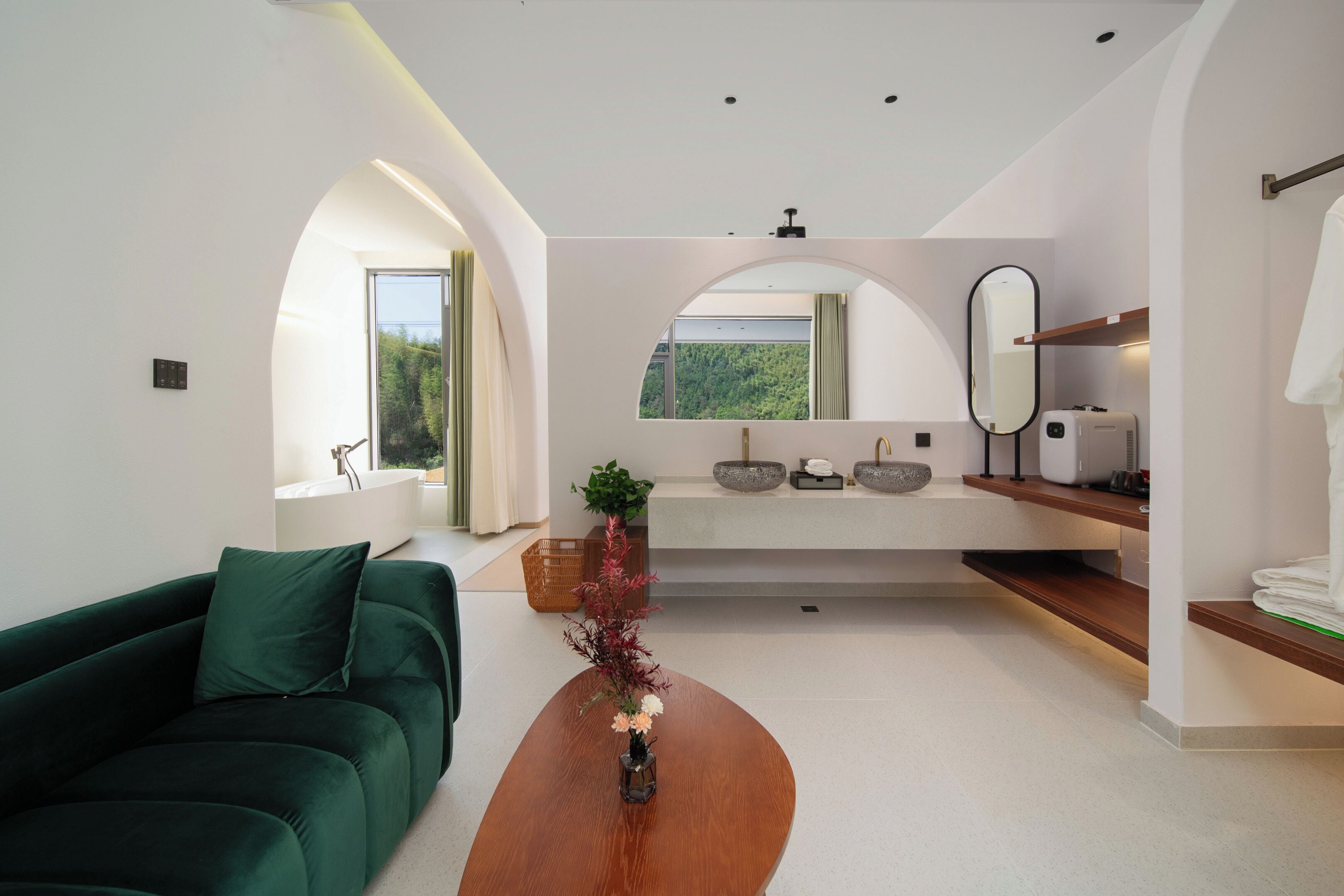 Ropa de cama de alta calidad y escritorio 