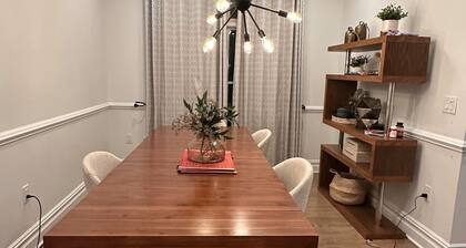 Luxury, beautiful 5-bedroom townhome 3 min to NYC train