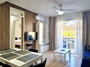 Bügeleisen/Bügelbrett, kostenloses WLAN, Bettwäsche