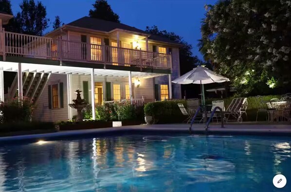 Pool - Cottage #11 - 1BR Upper-Level Countryside Lounge (Aiken)