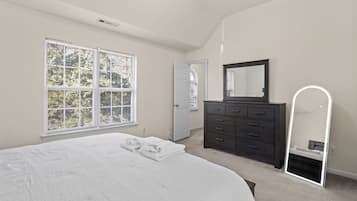 3 chambres, fer et planche Ă repasser, Wi-Fi gratuit, draps fournis