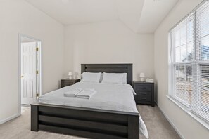 3 habitaciones, tabla de planchar con plancha y wifi gratis