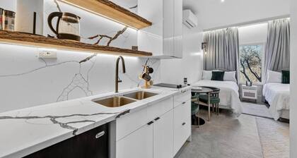 Studio Lakeside Retreat Fast Wifi Great WFH