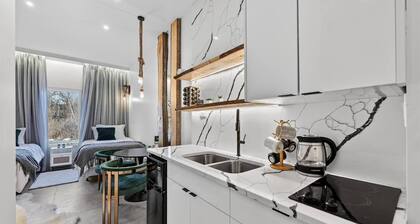 Calm Boutique Lake Studio Fast Wifi Great WFH