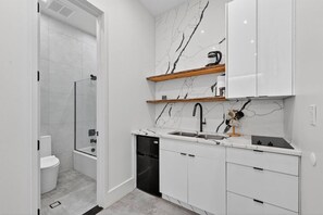 Apartment | 1 bedroom - Bright Studio Retreat w Deck Nature Views (Monroe)