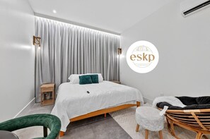 Apartment | 1 bedroom - Bright Studio Retreat w Deck Nature Views (Monroe)